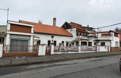 Znížená cena. Predaj rodinného domu a komplex budov v Lučenci časť Opatová