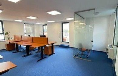 Zrekonštruovaný administratívny celok na prenájom - 371 m2, Údernícka ul.