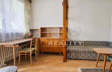 Na predaj 3 izbový byt v Hlohovci s balkónom 62 m2