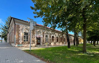 Na prenájom obchodný priestor v Topoľčanoch - 150m2