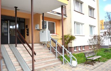 Na predaj 3-izb. /77m2/ byt s loggiou v Lučenci