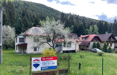 Lukratívny pozemok, so starším rodinným domom, vo Valaskej časť Piesok