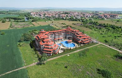 Apartmány v komplexe SOLE MARE v 1. línii na pobreží Aheloy v Bulharsku - Na splátky