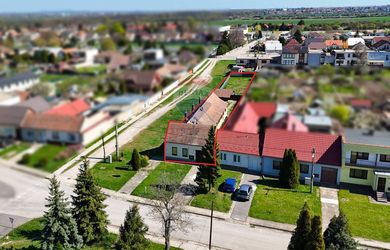 Rodinný dom v centre obce Hrčniarovce nad Parnou