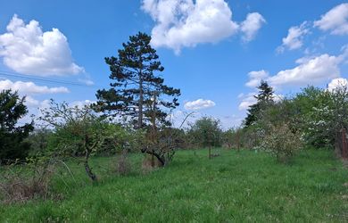 PREDAJ - rekreačný pozemok s garážou BA IV. - Devínske jazero