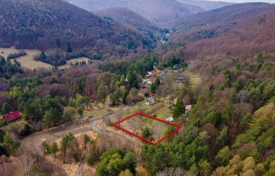 na predaj pozemok Trenčianske Teplice 1690 m2
