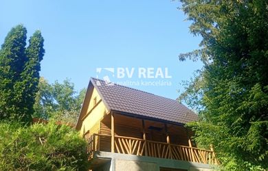 BV REAL Na predaj chata so záhradou Handlová FM2465