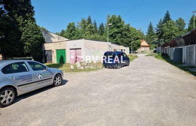BV REAL Na predaj garáž 21 m2 Handlová FM2282
