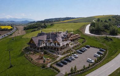 Stavebný pozemok vhodný na výstavbu gastro prevádzky "KOLIBA" - 7210 m2, Liptovské Sliače