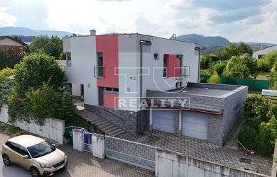 Priestranný 5 izbový rodinný dom na Pršianskej terase 297m2