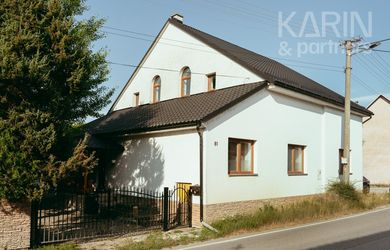 VEĽKORYSÝ RD PO REKONŠTRUKCII S POZEMKOM A PRIESTOROM PRE BÝVANIE AJ PODNIKANIE