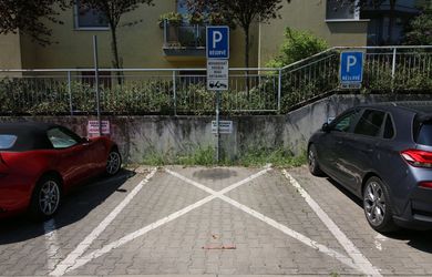 MIKELSSEN - Na predaj vonkajšie parkovacie miesto v mestskej časti Nové Mesto
