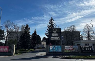 SKLADOVÉ,  OBCHODNÉ, VÝROBNÉ A KANCELÁRSKE PRIESTORY  DO 910 M2  CELÉ POSCHODIE
