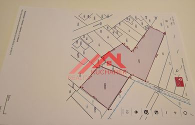 Kuchárek real: Na predaj priestranný pozemok 213 m2 v obci Dubová – lokalita Dolné humná