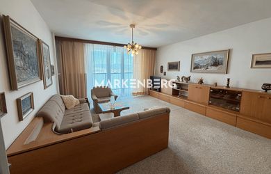 Priestranný 3-izbový byt s loggiou 17 m² a nádherným výhľadom v Dúbravke
