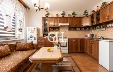 Zrekonštruovaný 1-izbový byt vo vyhľadávanej lokalite – Školská ulica, Tornaľa