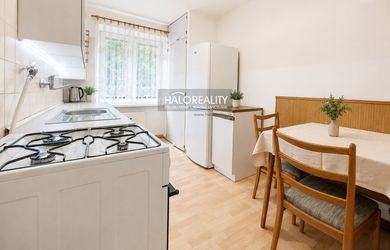 HALO reality - Predaj, dvojizbový byt Trenčín, 28. októbra - ZNÍŽENÁ CENA - EXKLUZÍVNE HALO REALITY