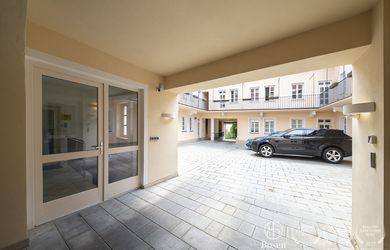 BOSEN | Prenájom kancelárskych priestorov 21,2m2 | Panenská ulica 8 - Staré Mesto, Bratislava