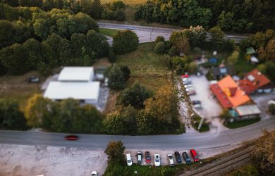 Komerčný pozemok 2207m2 s IS pri reštaurácii Grajciar