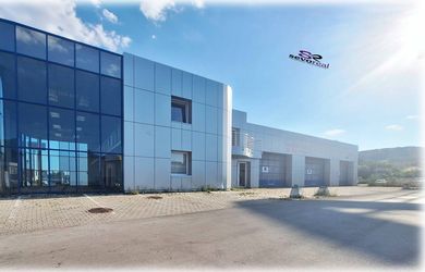 Autoservis + pozemky / Zvolenská cesta / Banská Bystrica