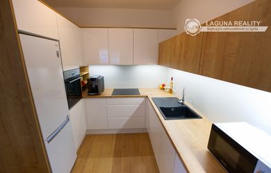 Byt 4+1 (93 m2) s balkónom, Námestie Iglovia, Sp. Nová Ves