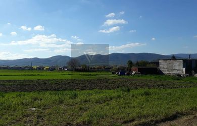 Stavebný pozemok o výmere 690 m2, všetky IS, projekt rodinného domu ako BONUS