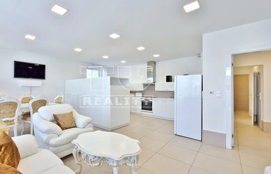Nová, luxusne zariadená INVESTÍCIA! 3-izbový byt v Green Village, Dunajská Lužná, 82,82 m²