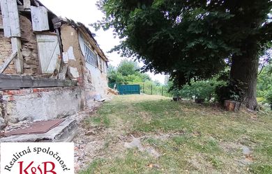 Ponúkame na predaj starší rodinný dom na pozemok s výmerou 1066 m2 v pokojnej a vyhľadávanej lokalite obce Lubina