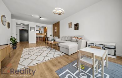 PLUS REALITY | Dvojizbový apartmán s terasou na Gabčíkovskej ceste, v meste Dunajská Streda na predaj!