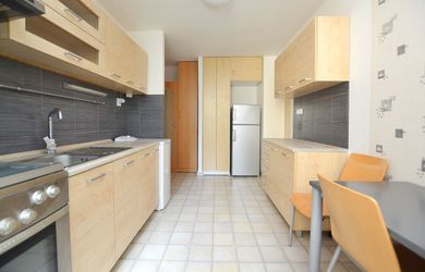 PRENAJATÝ | 2 izbový byt s balkónom, sídlisko Západ
