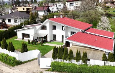Dve samostatné jednotky v luxusnom dome; Levoča