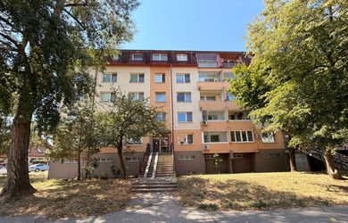 REZERVOVANÉ- PREDAJ, priestranný 2 izbový byt v pôvodnom stave na Latorickej ulici vhodný na rekonštrukciu