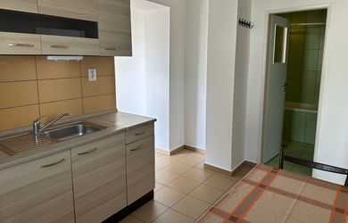 BRANDreal - prenájom 2 izbový byt v dome, Piešťany, centrum