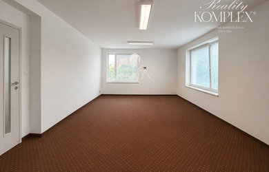 Reality KOMPLEX Vám ponúka na prenájom komerčného priestoru 100 m² v centre Dunajskej Stredy.