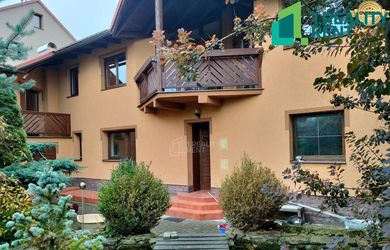Predaj: Výnimočný dom na bývanie aj podnikanie v KNM (MO)