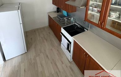 PRENÁJOM  9-izbového domu na ubytovanie - Šurany, Kostolný Sek