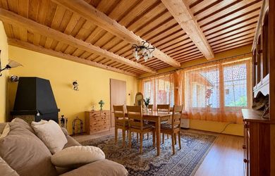 Rodinný dom s veľkým pozemkom 1 142 m² a samostatnou garážou | Križovany nad Dudváhom