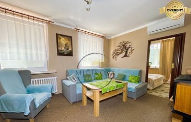 Na predaj 4 izbový prerobený byt - Piešťany, ul. A. Hlinku