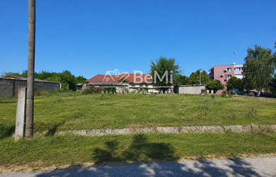 STAVEBNÝ POZEMOK V OBCI MUŽLA – 748 m² (063-12-SIHA)