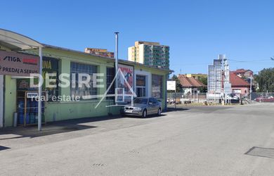 Na prenájom skladový priestor / predajňa – Pezinok | 135 m²