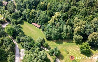 Na predaj | Pozemok 5 699 m² | Malé Košecké Podhradie | S projektom rodinného domu