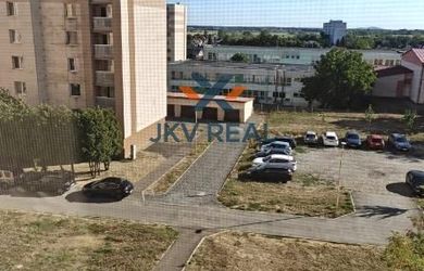 PRIESTRANNÝ 3-IZBOVÝ BYT V CENTRE VEĽKÝCH KAPUŠIAN