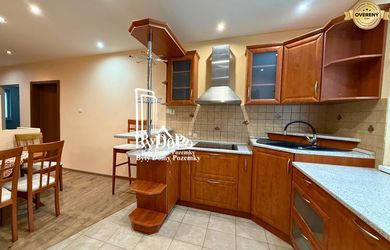 PRENÁJOM: 3-izbový byt, 83 m2, Sídl. Lúky, Vráble, okr. Nitra
