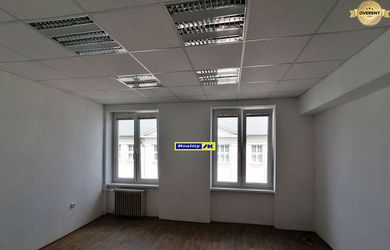 Kancelária prenájom plocha 23,60 m2 Martin, výťah, bezbariérový prístu