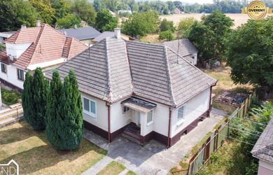 PREDAJ - 4-IZBOVÝ RODINNÝ DOM (1 929 M²) – DRAHOVCE
