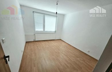 REZERVOVANÉ /GARSONKA Bánovce nad Bebravou/CENTRUM/20m2/