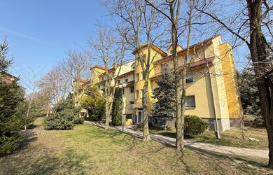 PRENÁJOM: KOMPLETNE OBNOVENÝ 2IZBOVÝ BYT, ZÁHRADNÍCKA UL. DUNAJSKÁ STREDA