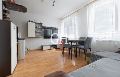 VOLGOGRADSKÁ - 1.5 izbový byt - Čiastočná rekonštrukcia - Rekonštruovaný bytový dom
