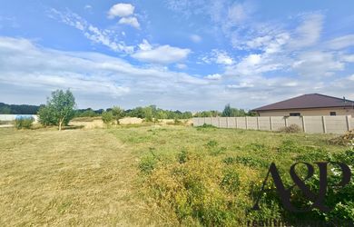POZEMOK PRE VÝSTAVBU RODINNÉHO DOMU, 642 M2,IBV MLYNY, SENICA