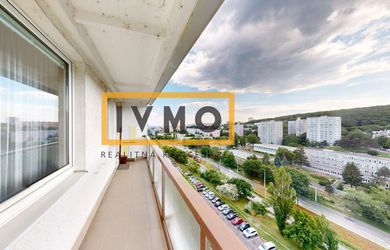 Príjemný 3i byt 74m2, veľká loggia 7,38m2, unikátny výhľad, Púpavová ul., BA IV - Karlova Ves, 12p./13, pri lesoparku Líščie údolie, na skok do centra